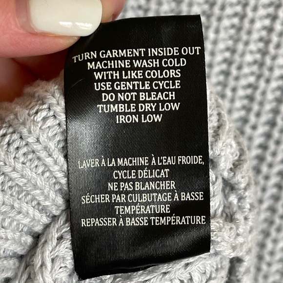 BlankNYC ruffled grey sweater - Picture 7 of 7